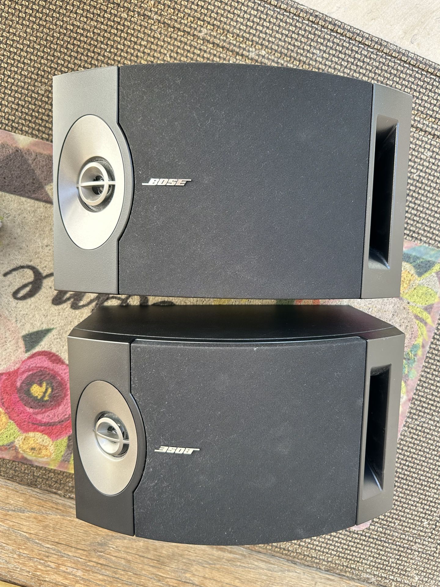 Bose 201 V Speakers
