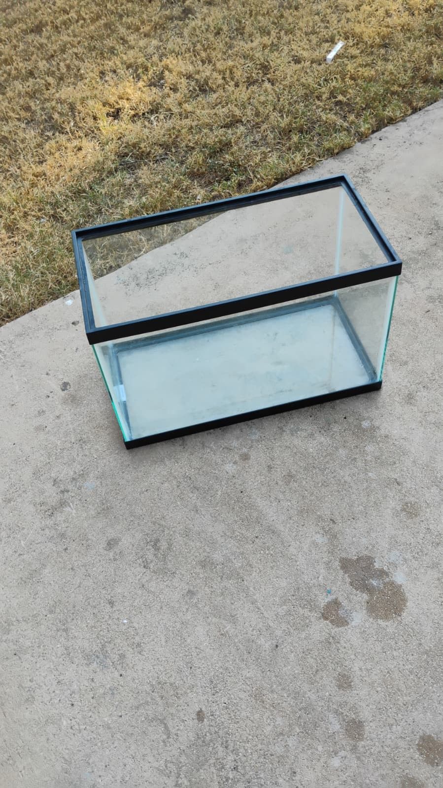 Fish Tank Only Med Size In Good Condition Clean