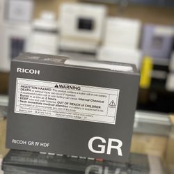 Ricoh GR IV HDF Digital Camera