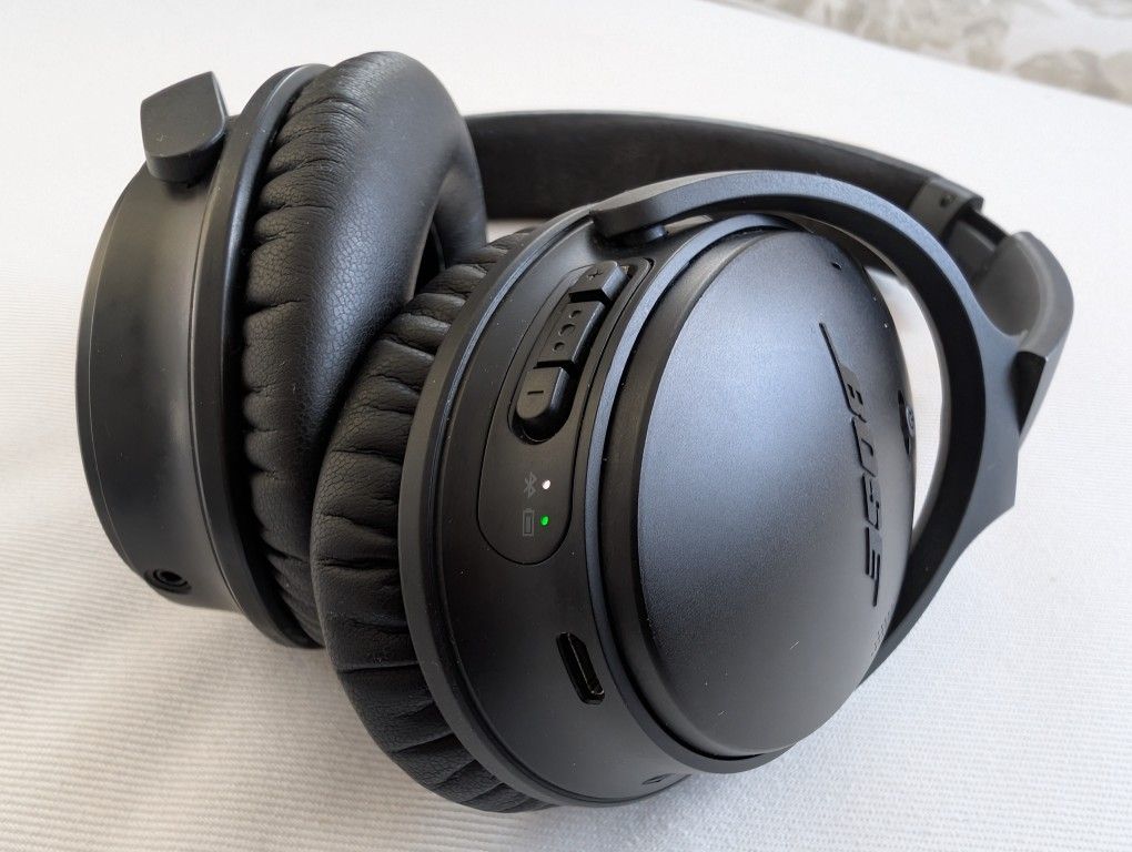 Bose QuietComfort 35 QC35 Active noise cancellation (ANC) Bluetooth Headphones