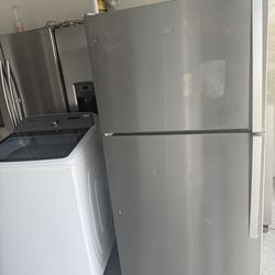 Samsung refrigerator(Price is $350)