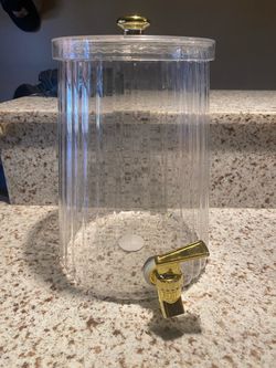 Beverage dispenser