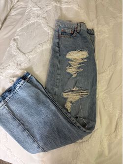 Levi’s rib cage jeans