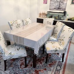 Dinning Table Set For 6 Including The Floral Covers