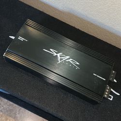 Skar Audio Amplifier