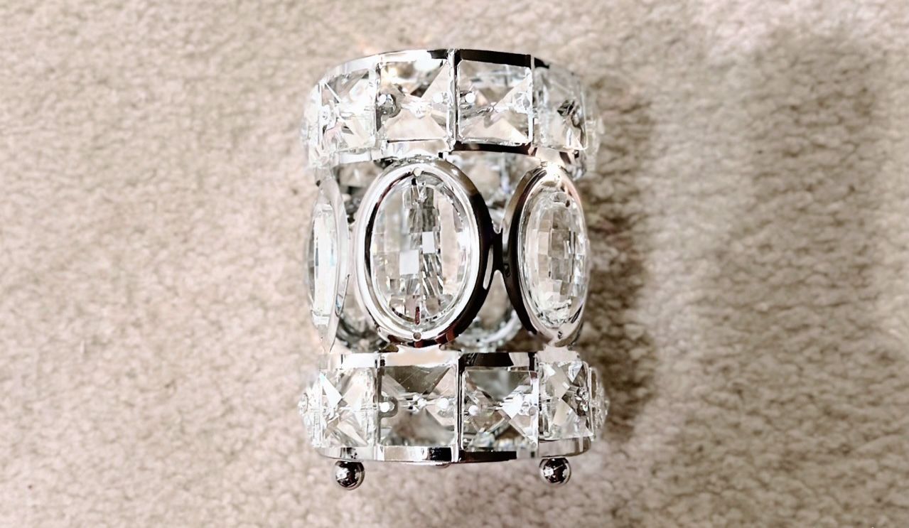 Clear Crystal Cup Holder in Silver/Chrome