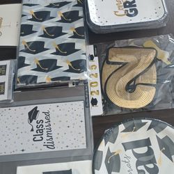 Graduation 🎓 Party Supplies 