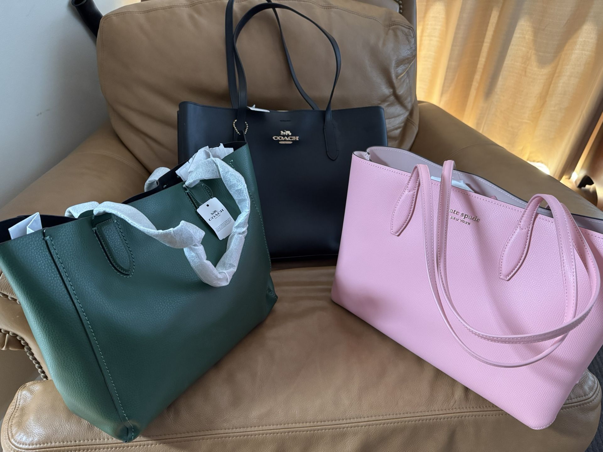 Handbags / Totes