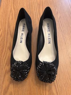 Anne Klein Low Heel Shoes - size 8