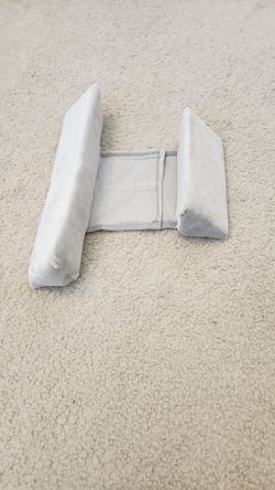 Baby wedge pillow