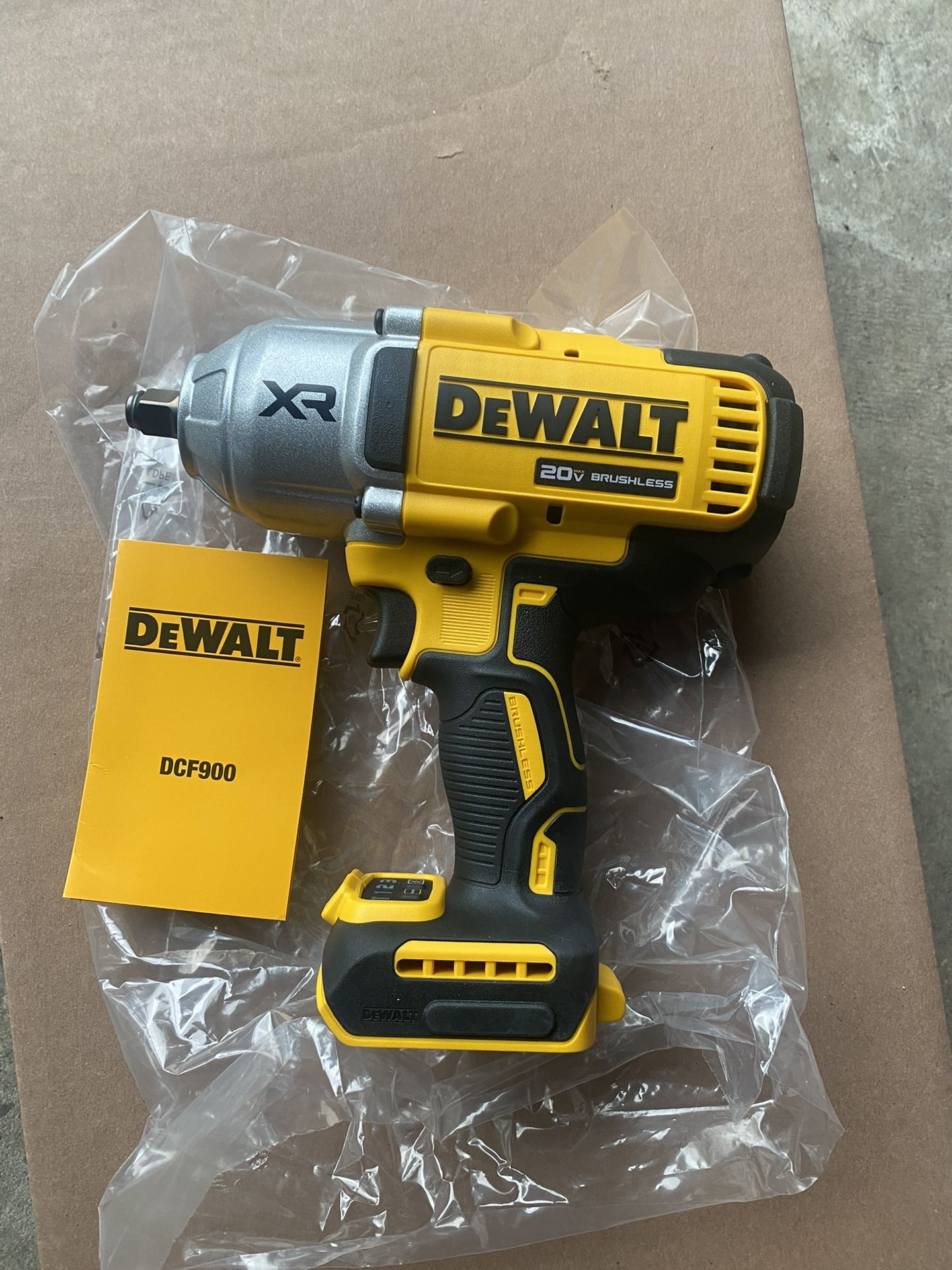 Dewalt 20V MAX Cordless 1/2 in. Impact Wrench (Tool Only)