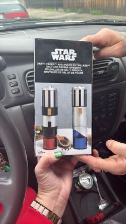 Star Wars Lightsaber Electric Salt and Pepper Mill Grinder 