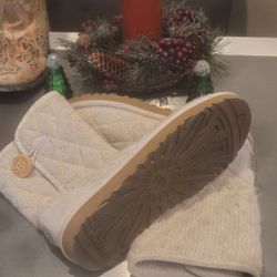 ALL SIZE 7 NEW Women Bearpaw Winter Snow Boots Ugg Uggs Size 7 $40 To $90 Per Pair 🎁🎄