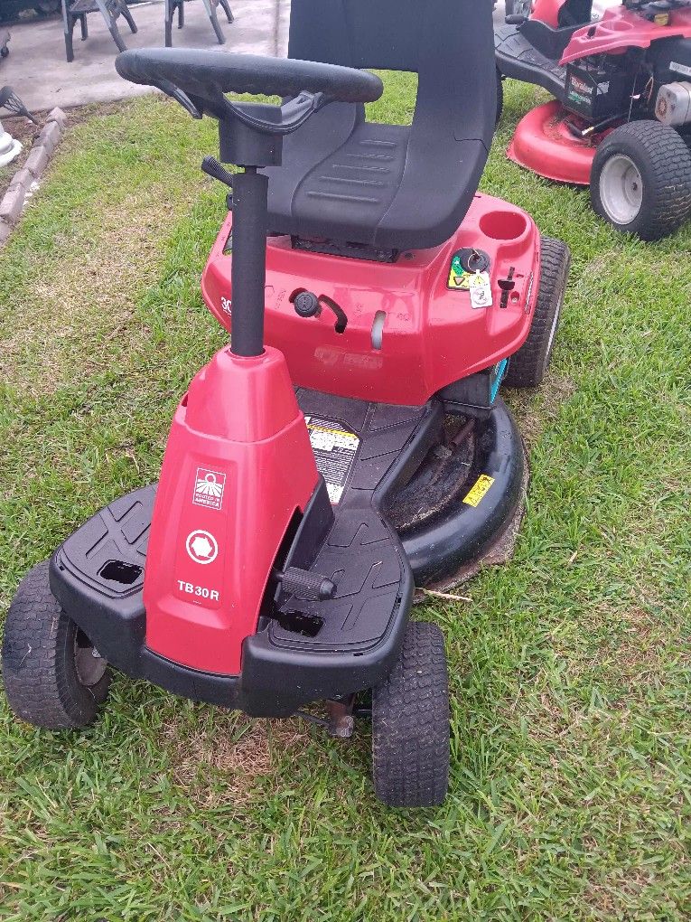 Troy Bilt TB30 Riding Mower