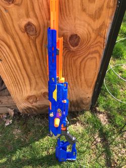 Nerf Gun with clips