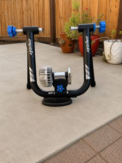 Unisky Fluid Bike Trainer Stand – Excellent Condition