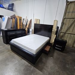 Queen Bedroom Set