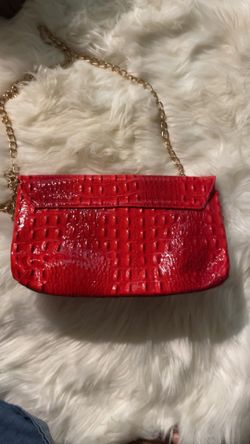 Beautiful Red Bag With Gold Chain Hand