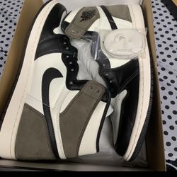 DS Air Jordan 1 Mocha Size 11