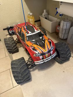 Traxxas Nitro Fuel Truck
