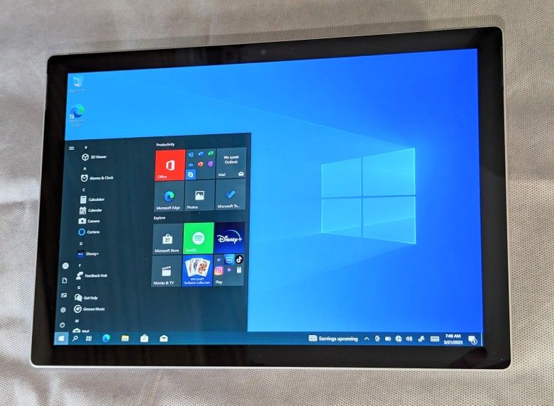 VERY NICE MICROSOFT SURFACE PRO WINDOWS TABLET i5 Processor