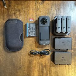 Insta360 X3 Bundle Lot 512 GB