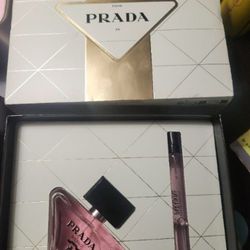 Prada Paradoux Milano Woman's Perfume Gift Set 