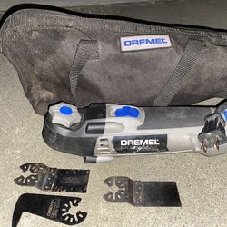 Dremel Oscillating Multi-Tool Model# MM50 3 Important Attachments & Case Included (Barely Used)