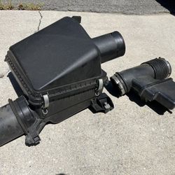 Sequoia / Tundra Air Box (2nd Gen) 5.7L