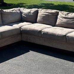 Beige Sectional Couch Set 