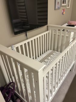 Crib - pottery barn