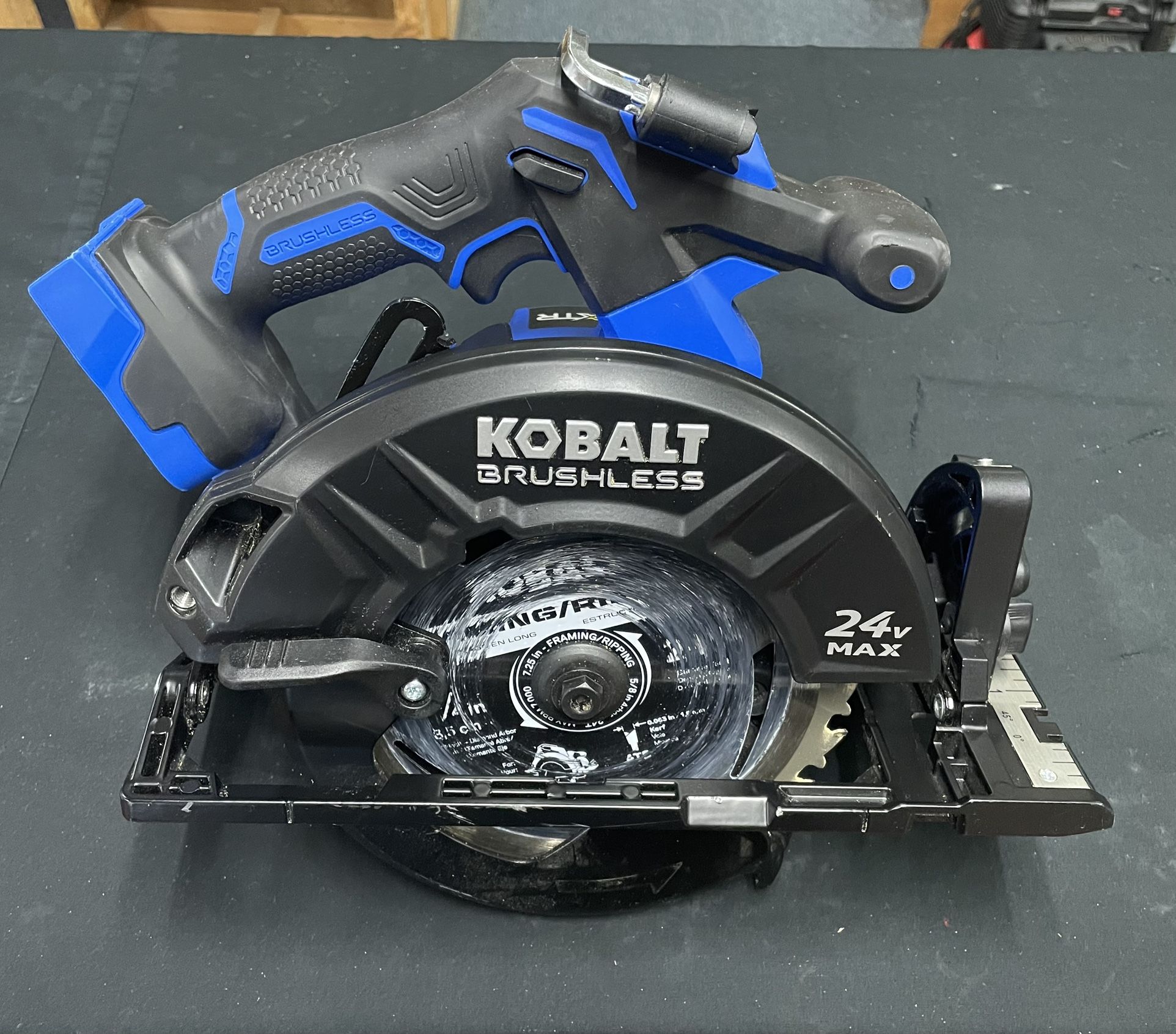 Kobalt 24V Brushless Circular Saw (Tool Only)