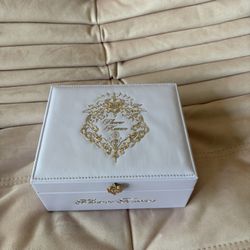 Flower knows Jewelry Box