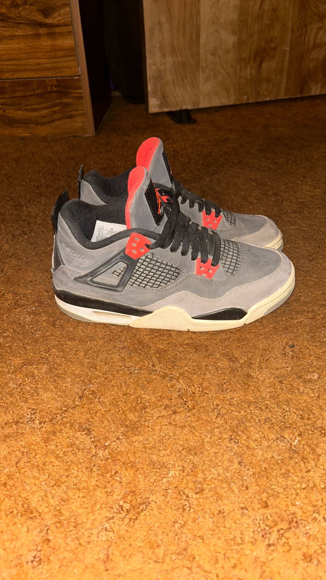Jordan 4 Infrared