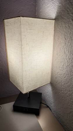 Desk lamp