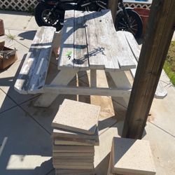 Picnic Tables 