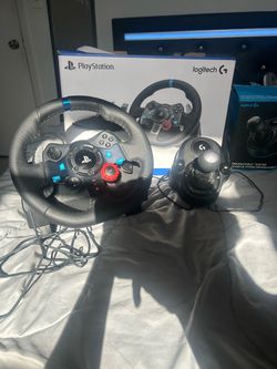 Logitech G29 Racing Wheel with Driving Force Shifter