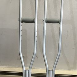 Free Crutches 