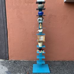 Metal display shelf