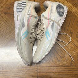 Way Of Wade 808 (Size 6.5)