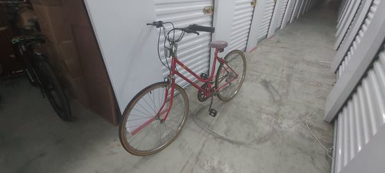 10 speed Ladys 26' used $75