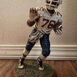 Heisman Winner Statue