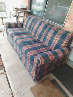 Bonito sofa cama barato $$85 Dlls