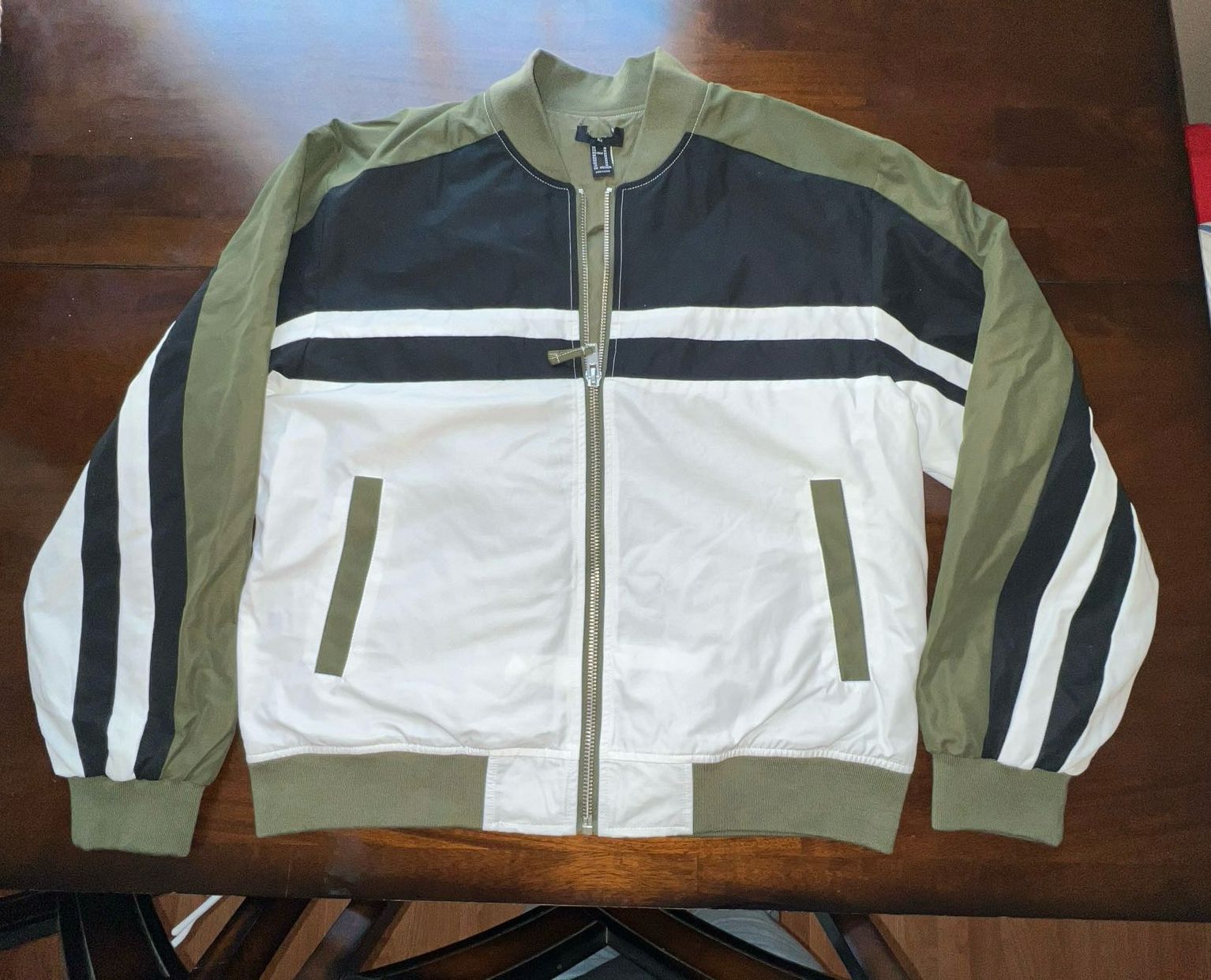 Sporty Bomber Jacket