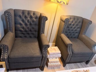 Set of 2 elegant , pair of armchairs