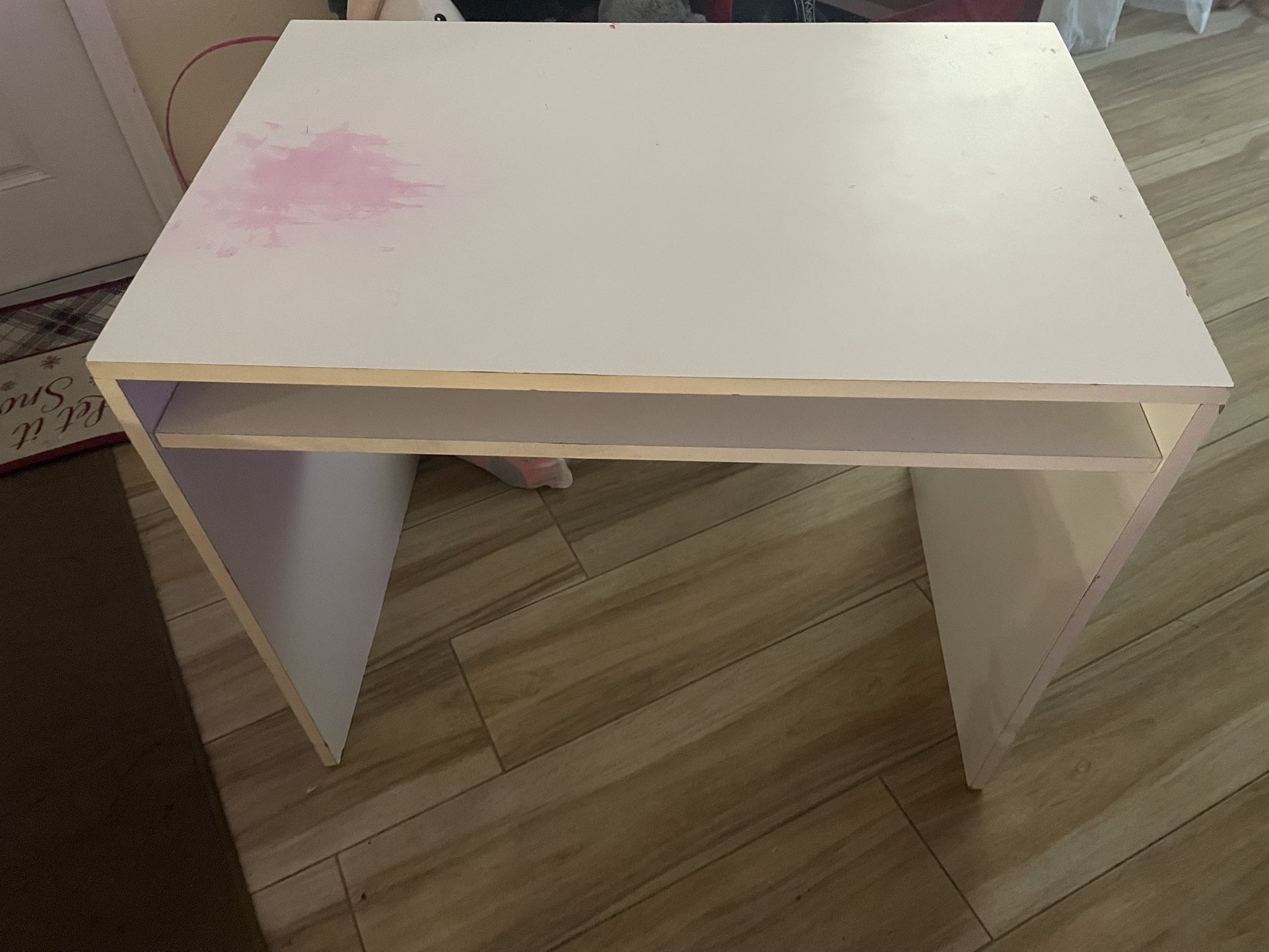 Small Office Desk For Sale ( Pick Up Only)