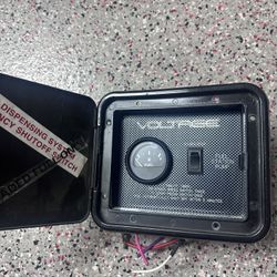 Dutchman Voltage Toyhauler Fuel Gauge And Tank Switch