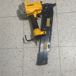 Metal Connector Nailer, 1-1/2-Inch (DWMC150