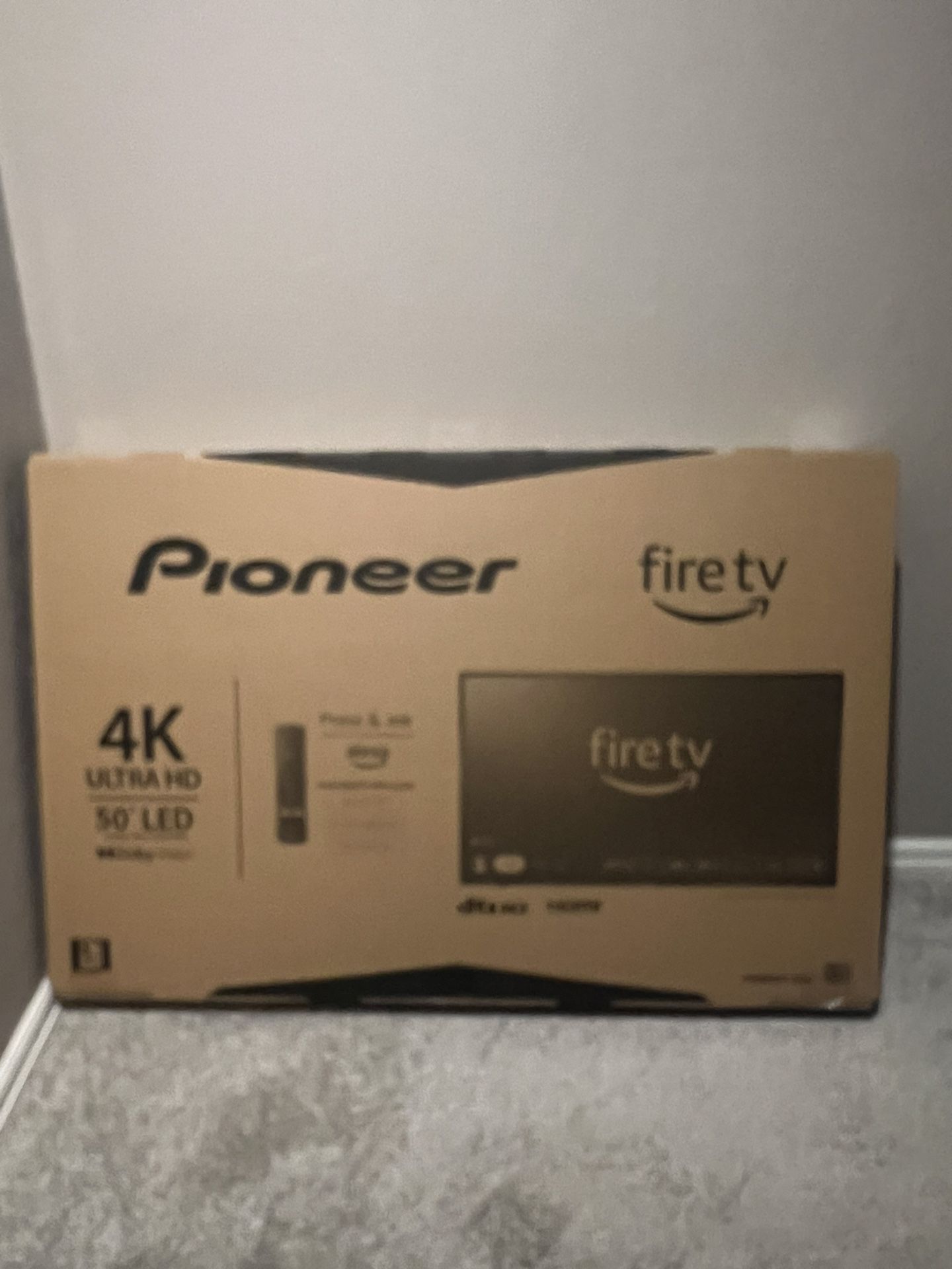 Pioneer  50’ TV