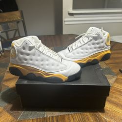 Kids Sneakers/cleats 